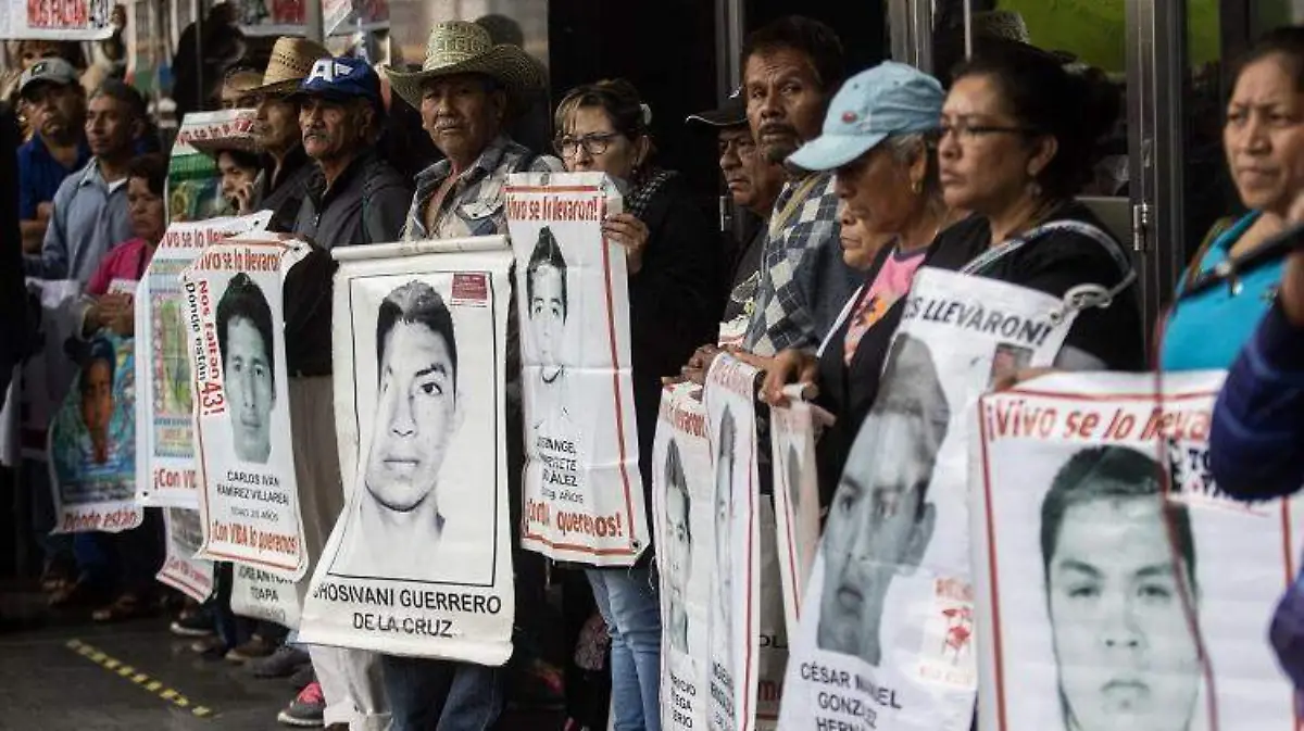 caso ayotzinapa padres 43 desaparecidos